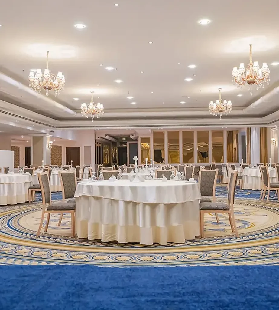چیدمان ضیافتی سالن پارسه ۲ ویژه مراسم سازمانی