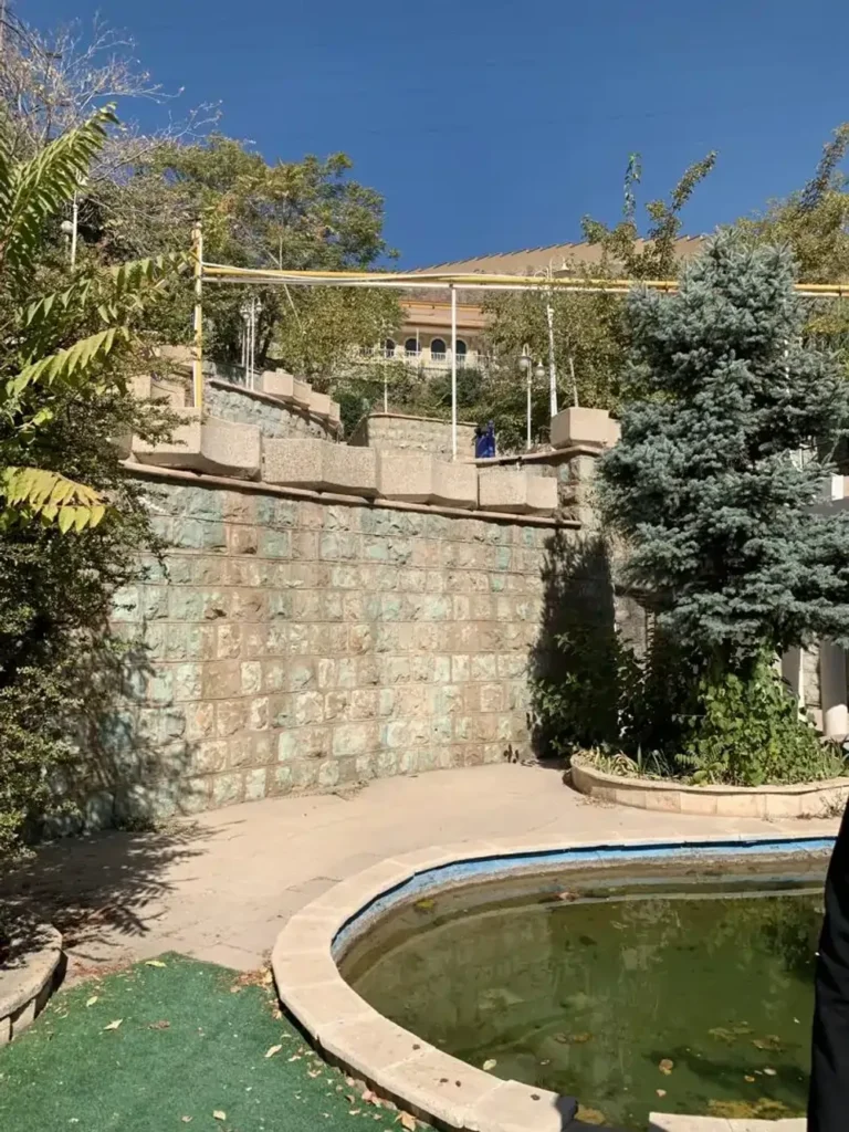روف گاردن اوین